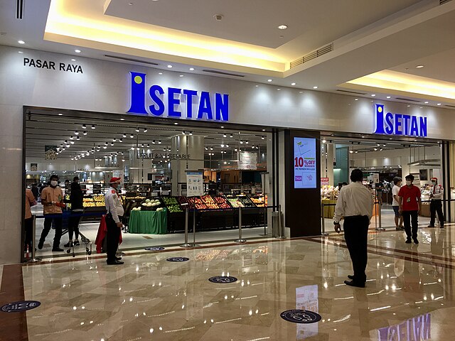 Where to buy whisky in Tokyo: Isetan