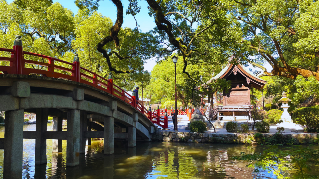 Flip Japan photo of a bridge and shrine building in Dazaifu