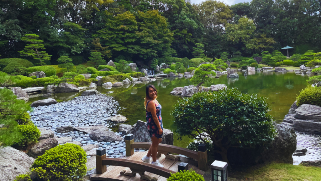 Flip Japan photo of Venese in a Japanese garden in Ohori Park, Fukuoka