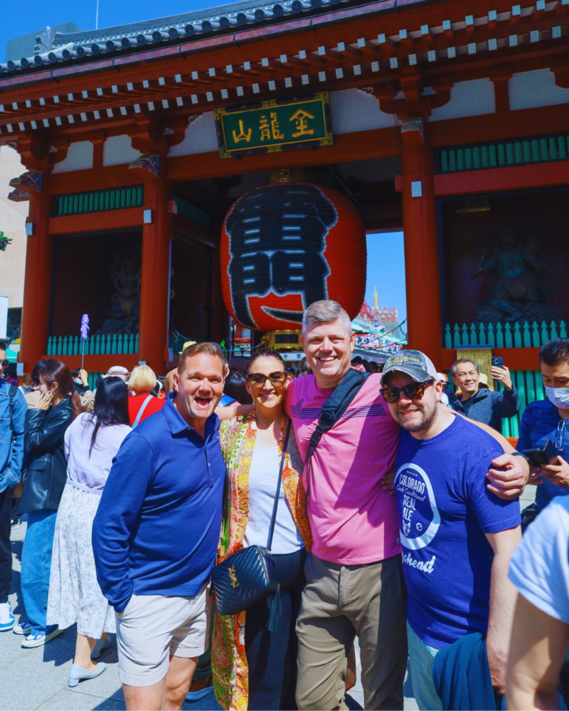 Flip Japan photo of a group on a guided tour on Senso-Ji in Tokyo 