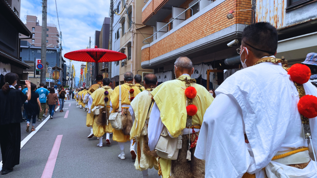 Flip Japan photo of the Mikoshi-Togyo procession during GIon Matsuri