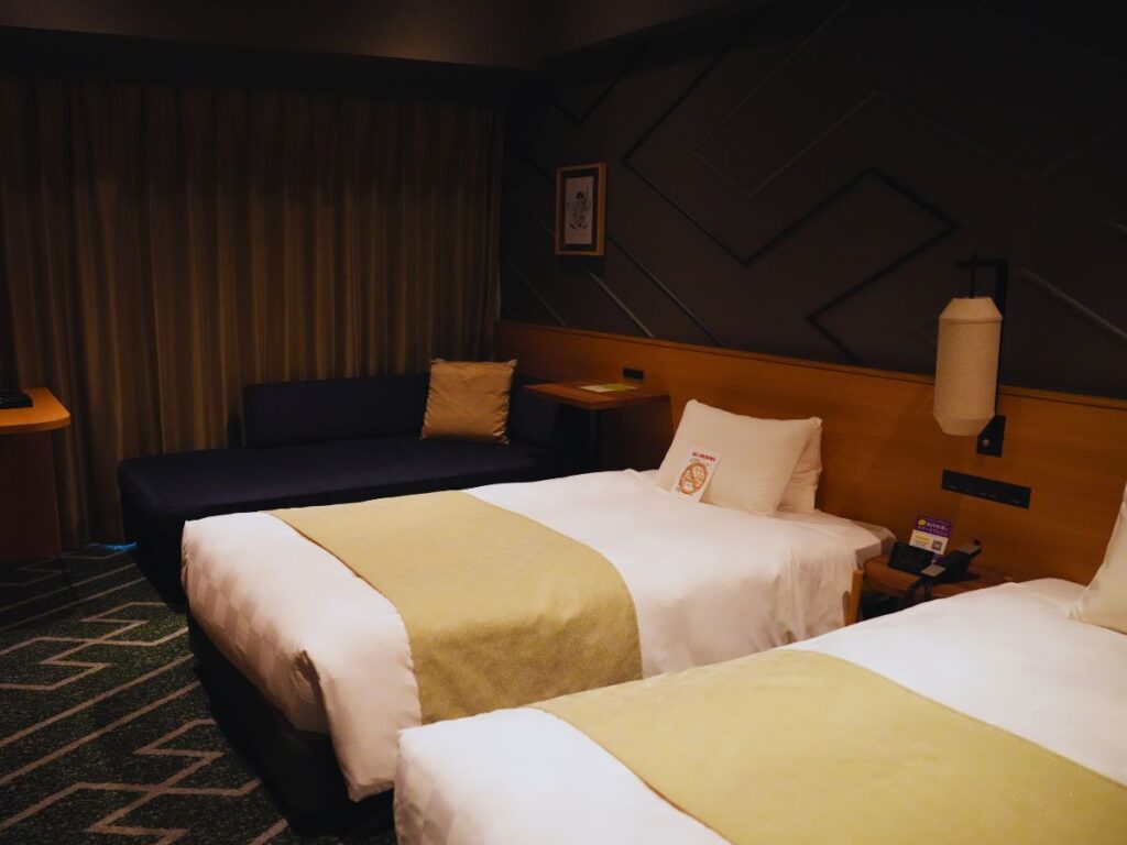 Japan Hotel vs Airbnb: How to Actually Choose Where You Stay